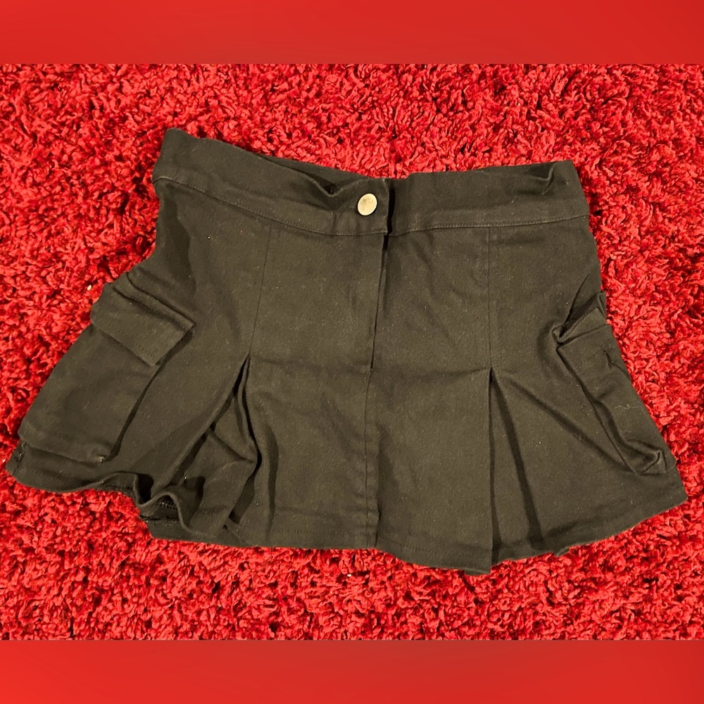 Black Mini skort
